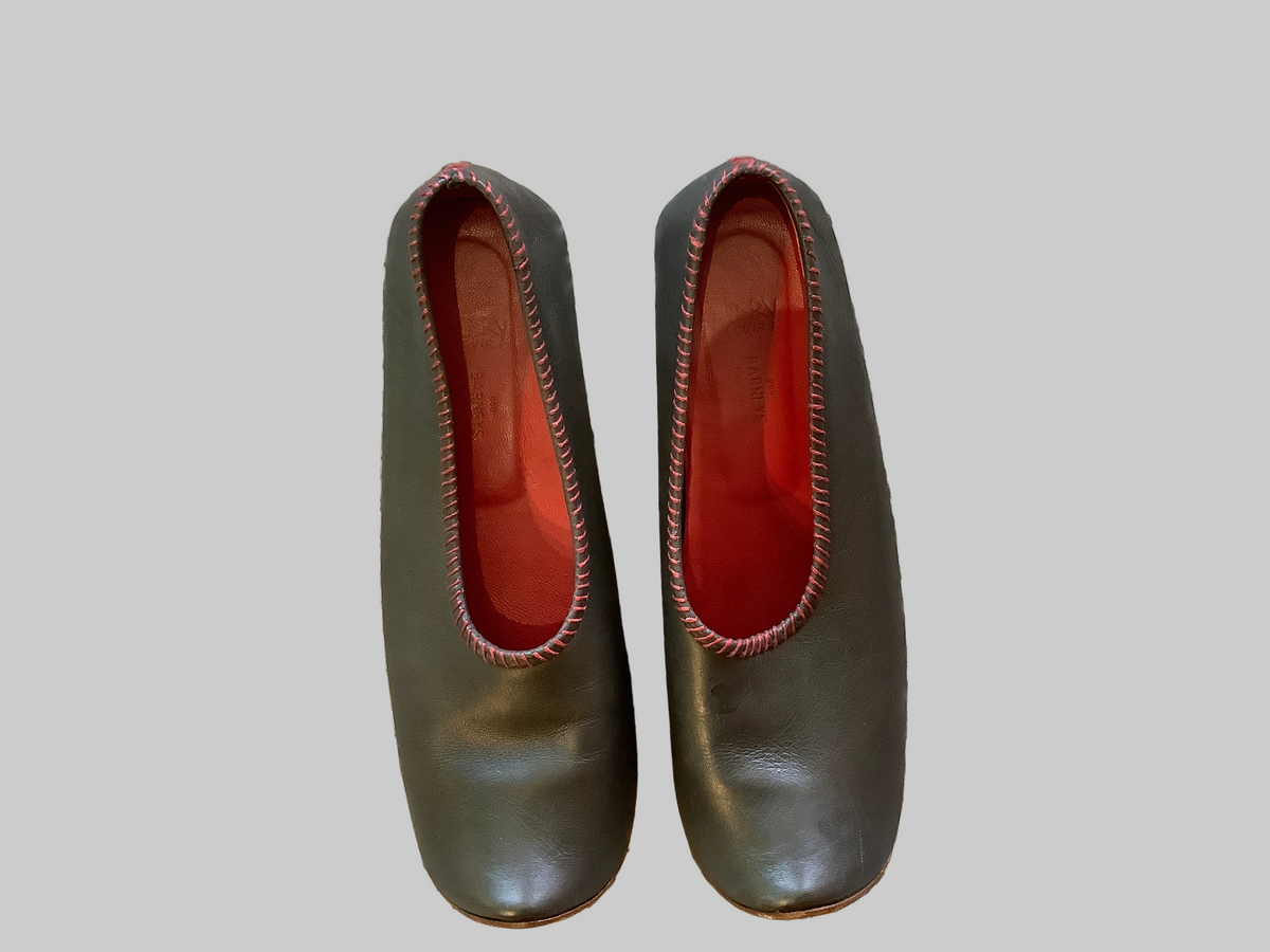 Rare Vintage Henry Cuir Moroccan Babouche Slippers