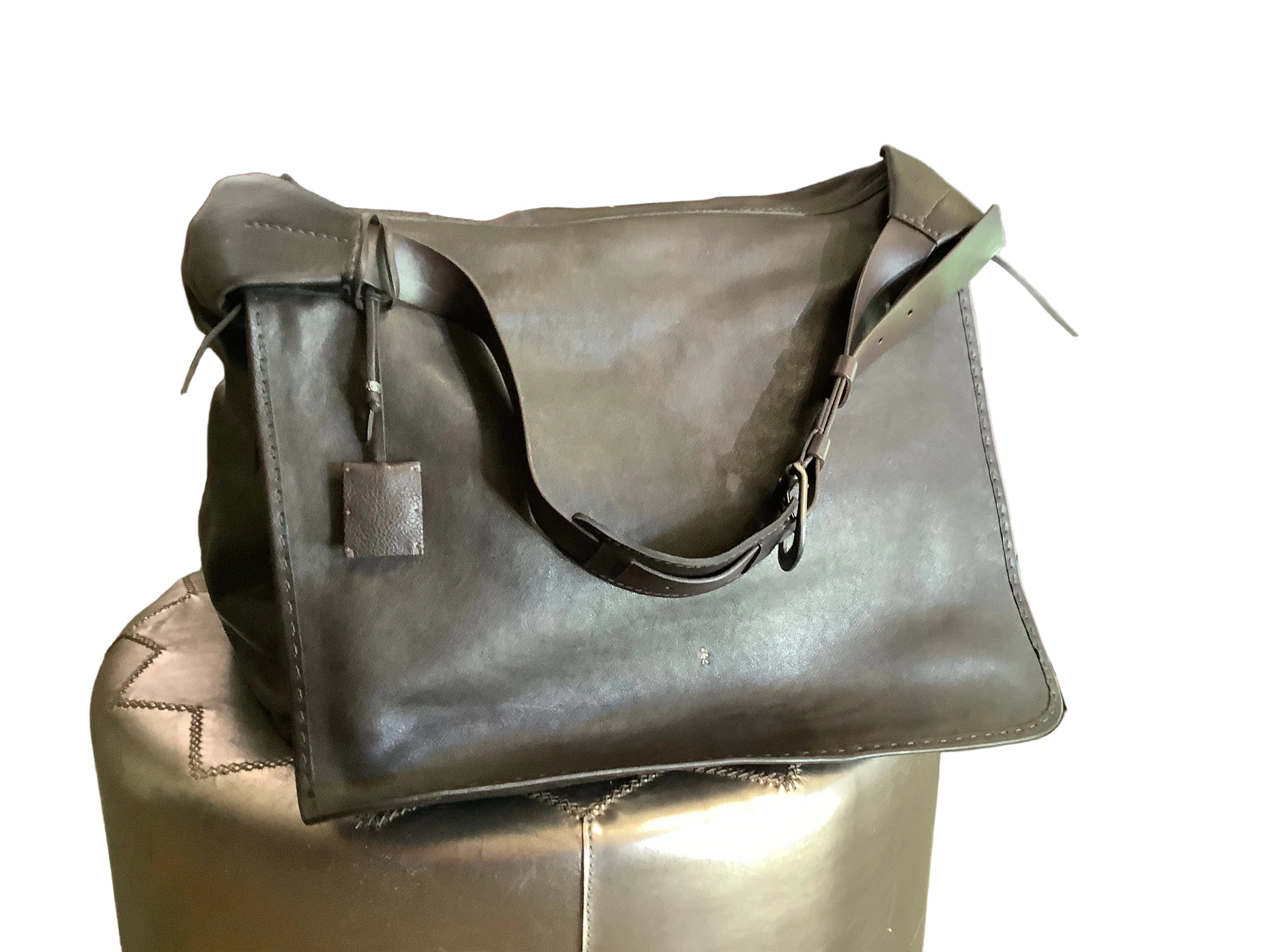 Archival Treasure Henry Beguelin structure hobo/ Massanger bag