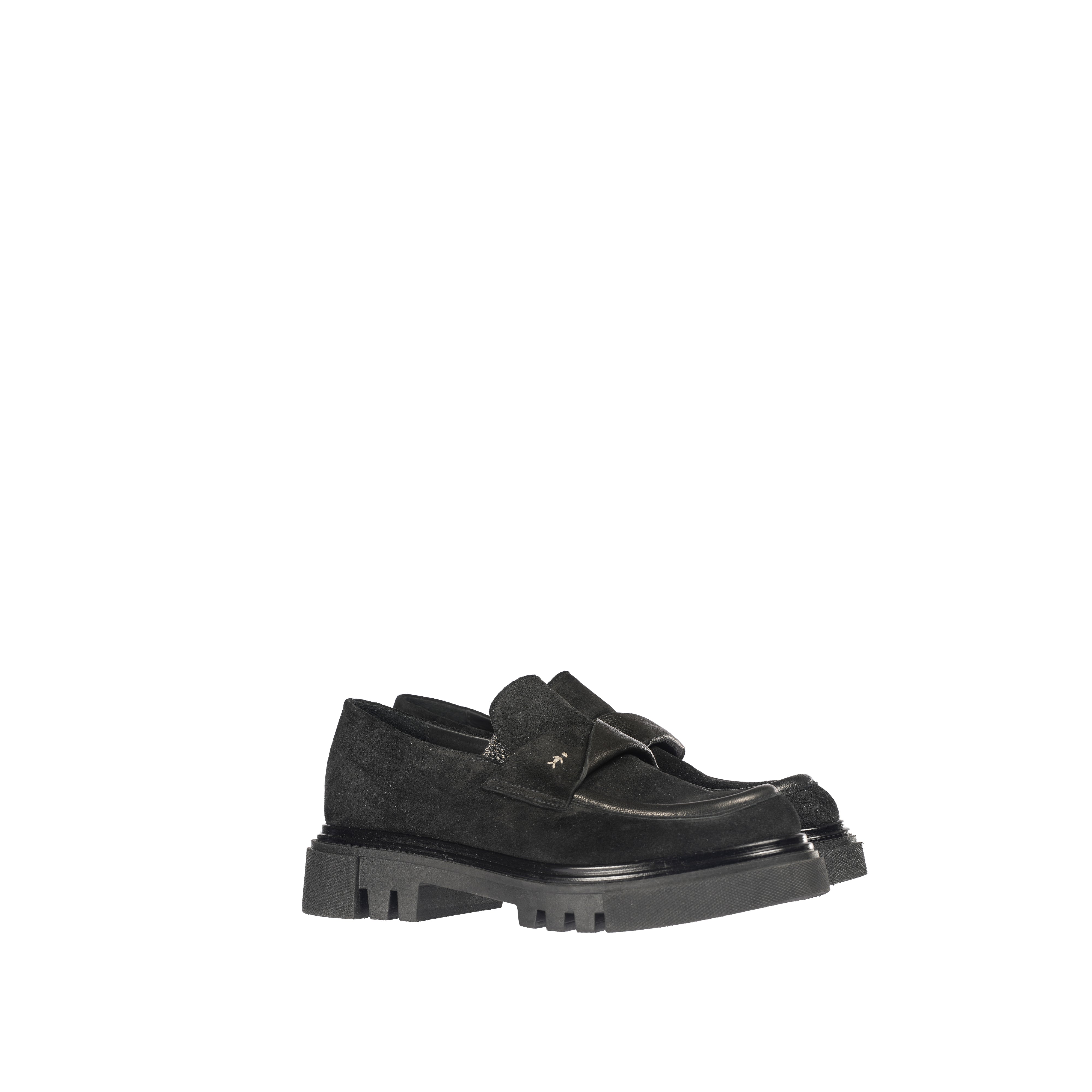 Moccasin in Norton and Pony Sfumato