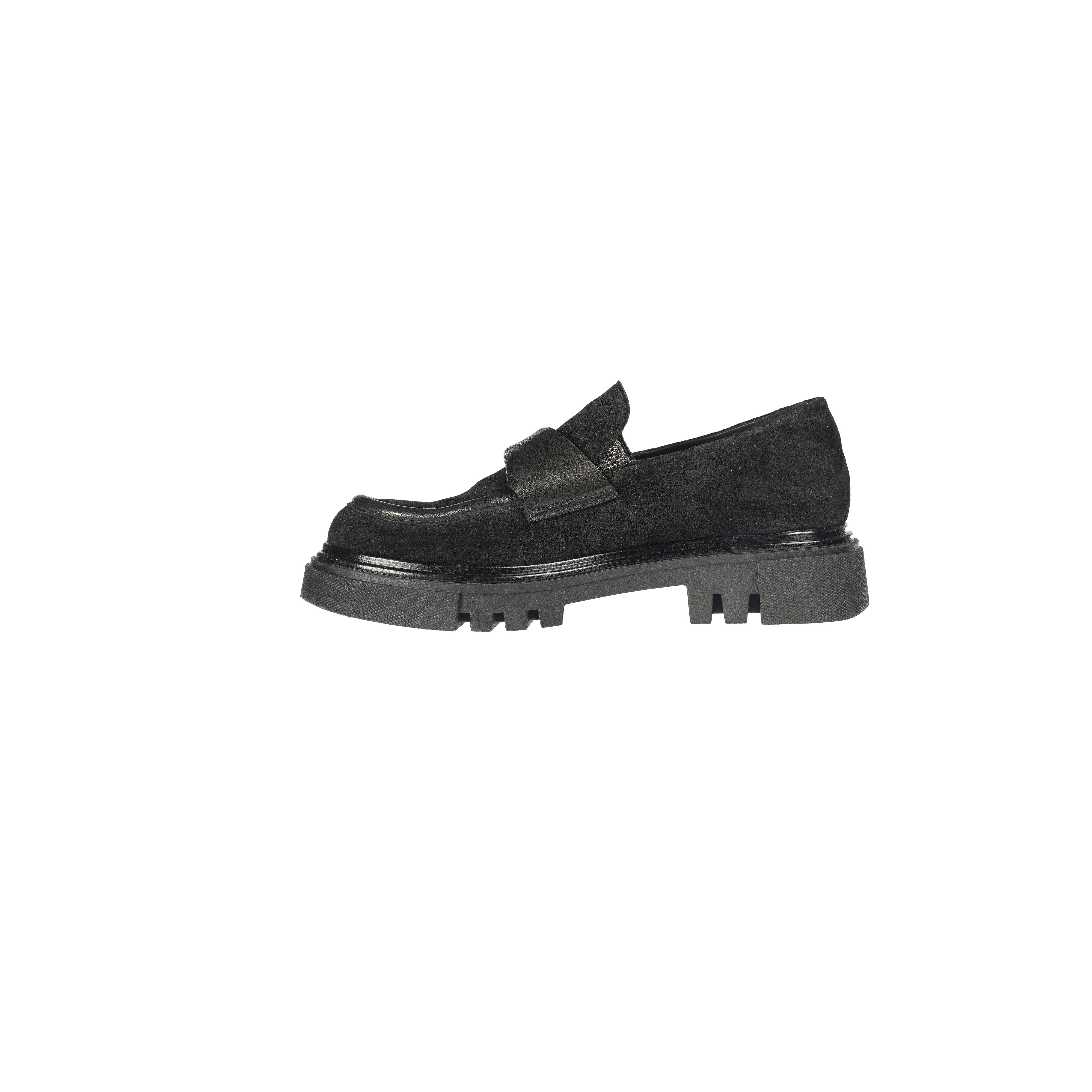 Moccasin in Norton and Pony Sfumato